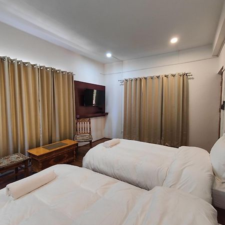 Zanu Residency Hotel เลห์ ภายนอก รูปภาพ