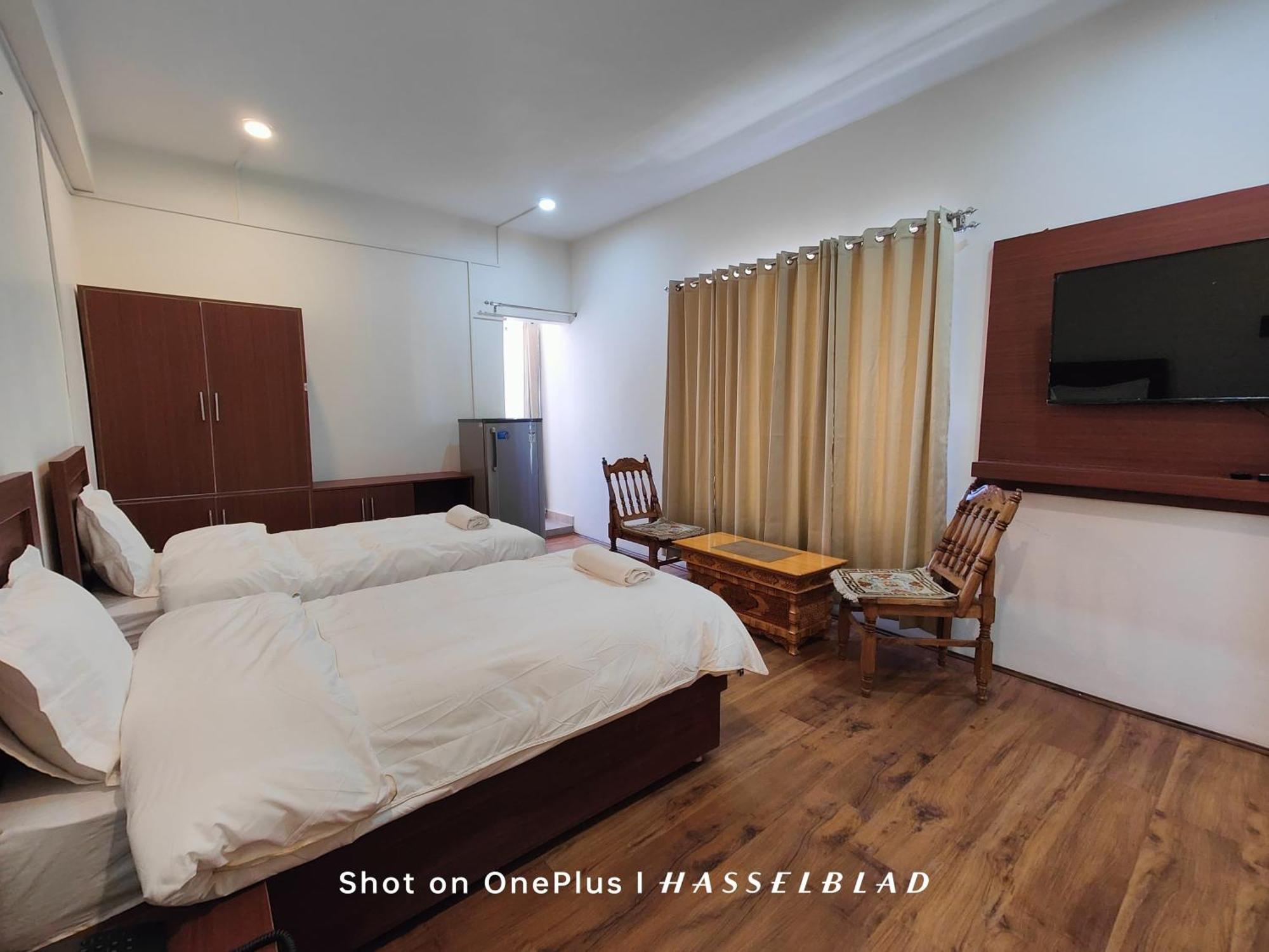 Zanu Residency Hotel เลห์ ภายนอก รูปภาพ