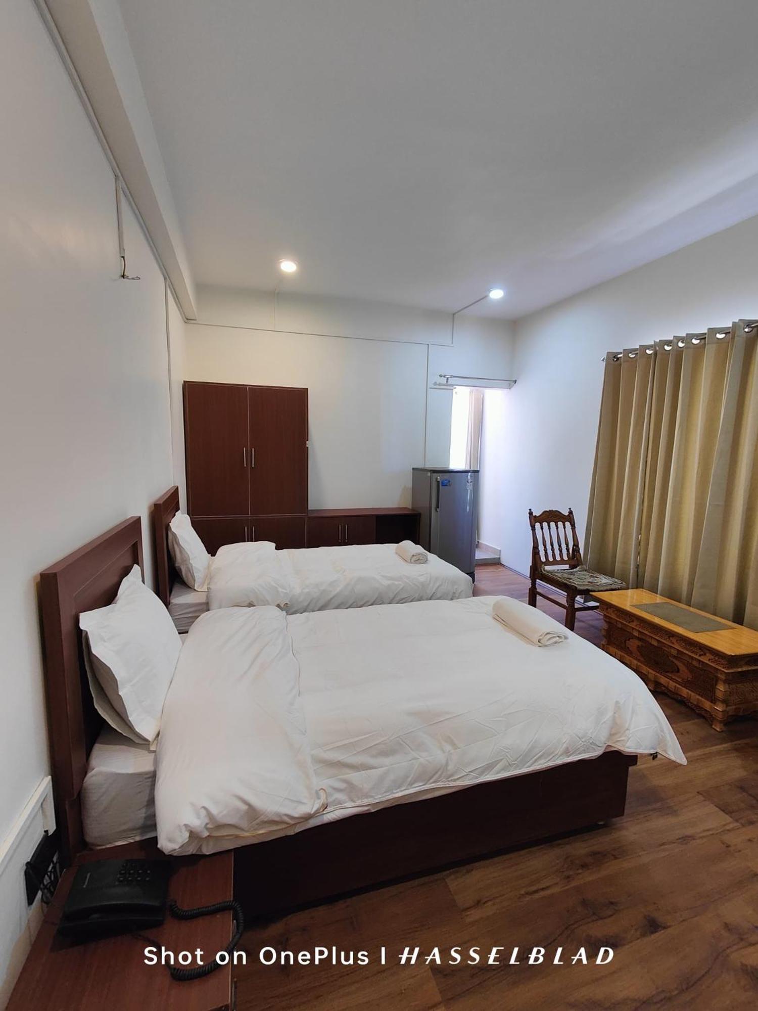 Zanu Residency Hotel เลห์ ภายนอก รูปภาพ